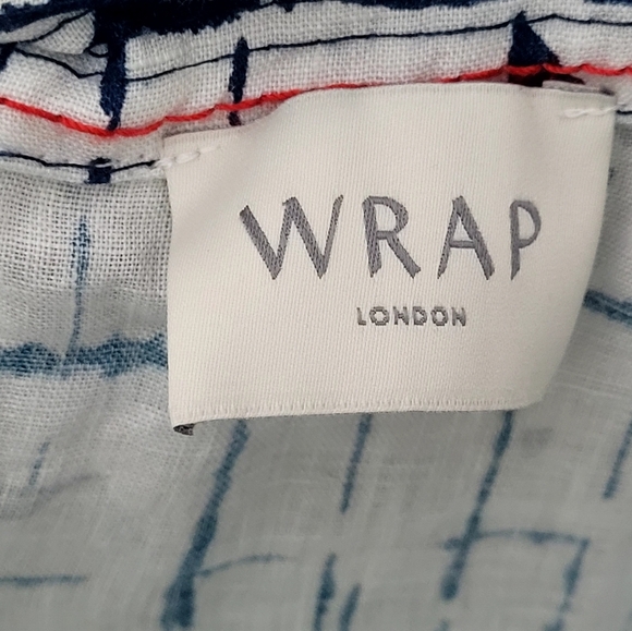 Wrap London Stylish Black and Red Patterned Women's Dress - Picture 6 of 7